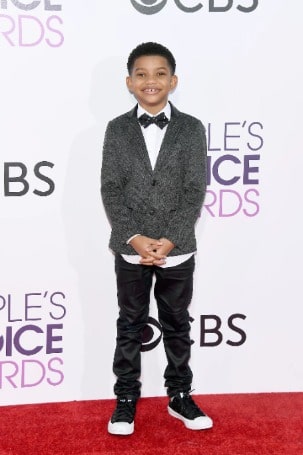 Photo of Lonnie Chavis in the CBS award function